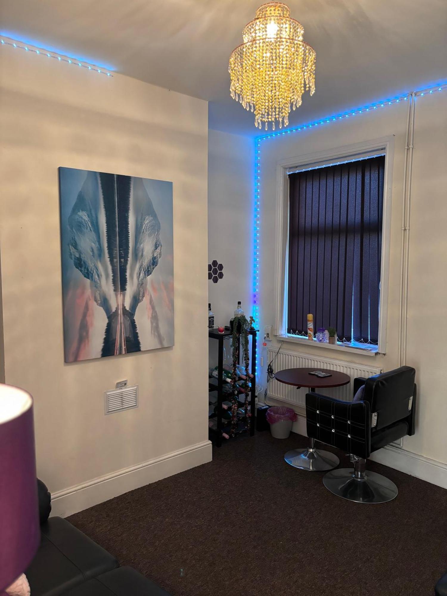 Lovely Room Within 5 Mins Walk To Stoke Train Station With Double And Single Room Extérieur photo